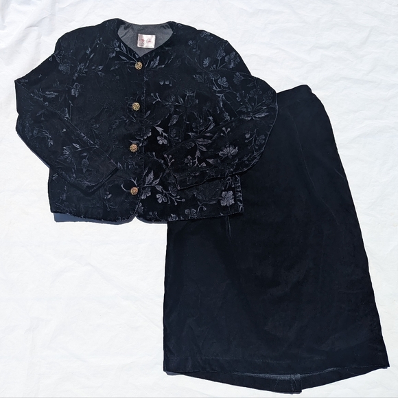 Vintage Tan Jay Velvet Style Set - Velvet Floral Detail + Gold Buttons - Size 14 - Picture 1 of 12